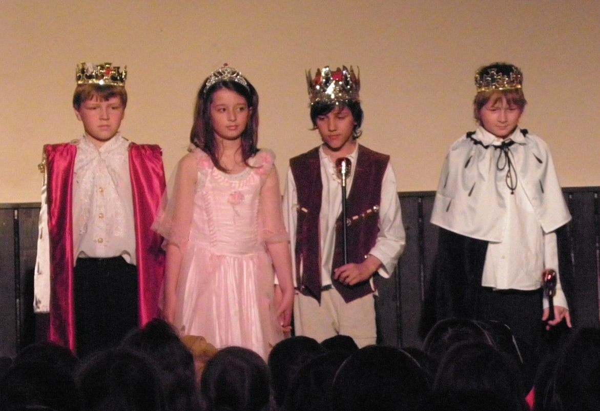 Tady je princ i s princeznou.